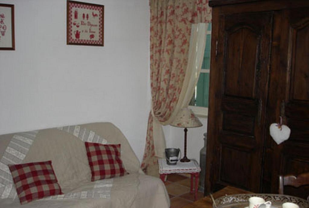 Au Bon Gre D'Hugoline Blanzac (Haute Loire) Quarto foto
